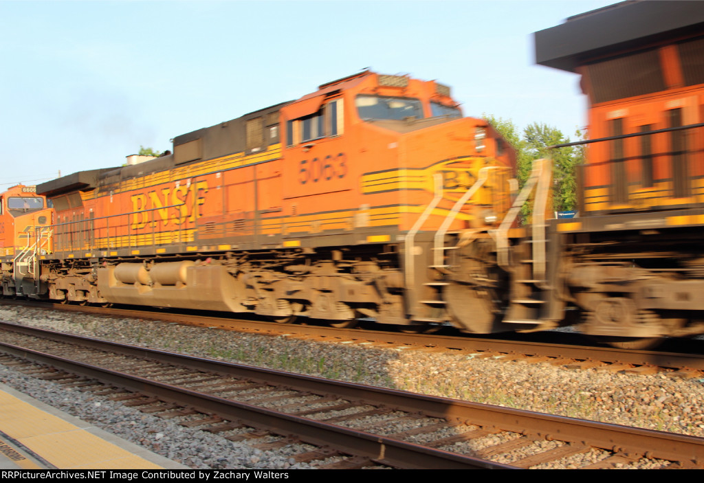 BNSF 5063